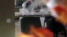 《京婚有禧》(上)方以珀與江恪行聯姻3年，在外是京圈璧人，回家卻形同陌路，本以為3年之期一到就分道揚鑣，沒想到她提離婚那晚，向來矜貴冷冽的男人卻驟然紅了眼尾，後來她才知道，這場冰冷聯姻，竟是江恪行蓄謀15年的深情暗戀