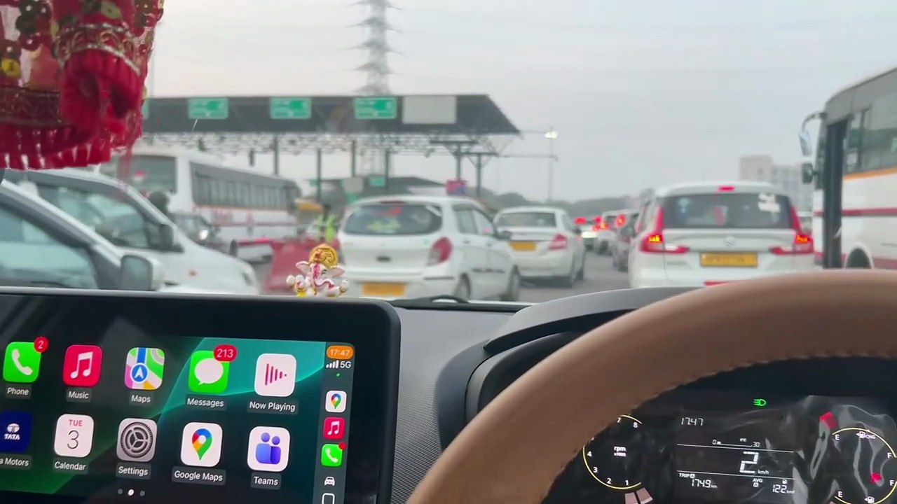 Tata Nexon Drive Review In Heavy Peak Traffic
