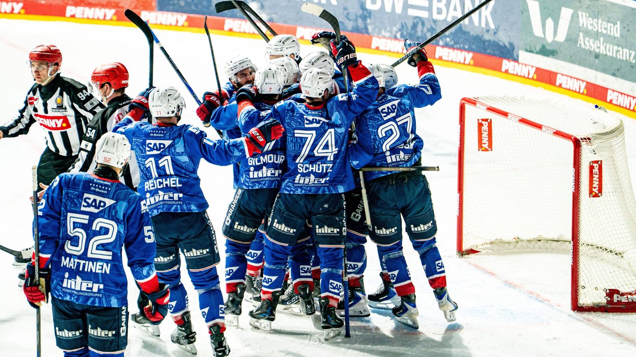 Führungswechsel, Paraden, Overtime: Adler erkämpfen sich ersten Sieg