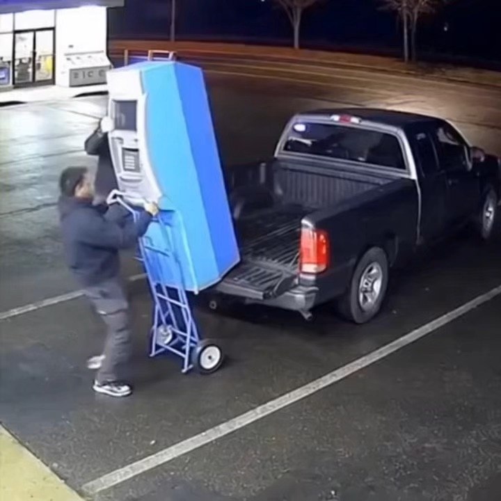 They Stole the ATM… But Forgot to Seal Their Luck #funny #police #thiefs