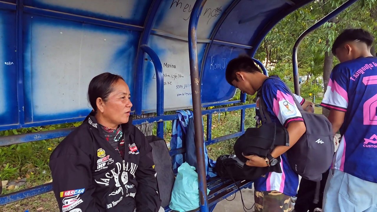 ម្ដាយយុវជន សួន សុខាបញ្ញា របស់ក្រុមច្បារអំពៅសង្ឃឹមឃើញកូនប្រុសបង្ហាញខ្លួនលើវាលស្មៅស្តាតអូឡាំពិក ផ្ដាច់ព្រ័ត្រជើងឯកវិទ្យាល័យ