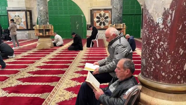 Mescid-i Aksa kapılarını açtı! 41 gün sonra yüzlerce Müslüman bir araya geldi