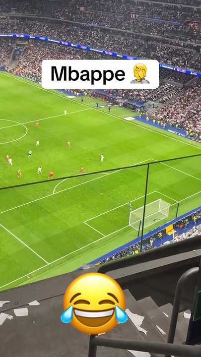 The Moment Bayern Munich Players Frustrated Mbappé