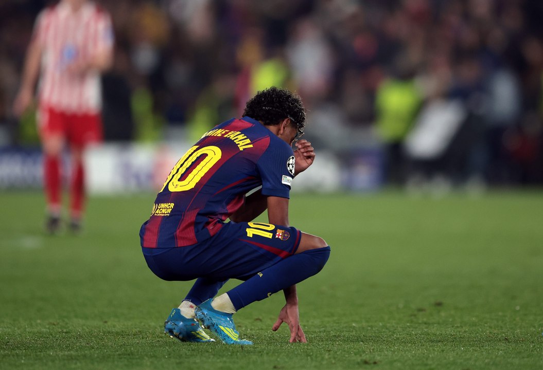 Il Barcellona perde in casa, ma i tifosi del Camp Nou credono nella rimonta ed applaudono la squadra