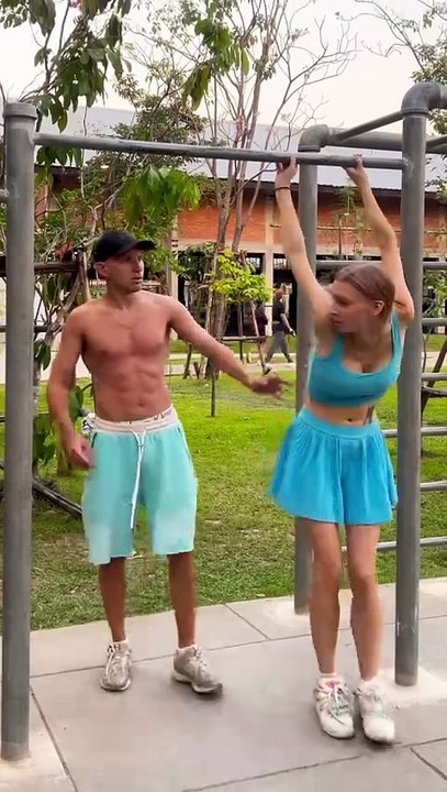 Girl vs Boy 💪 #workout