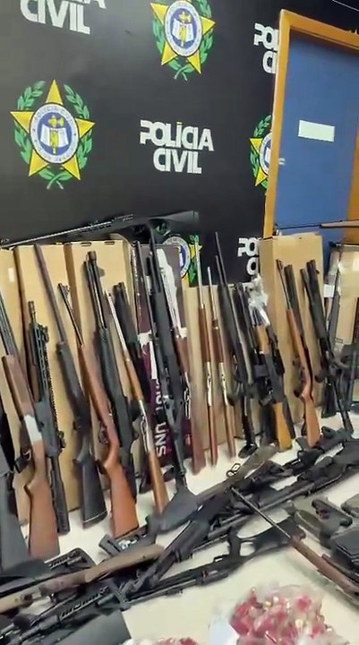 Polícia apreende 160 armas e mais de 7,8 mil munições em loja de São Gonçalo