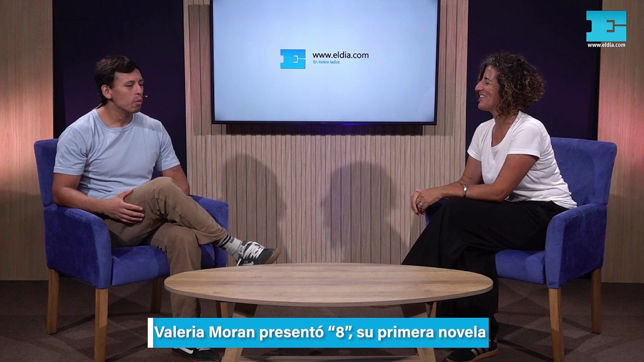 Valeria Moran presentó "8" su primera novela
