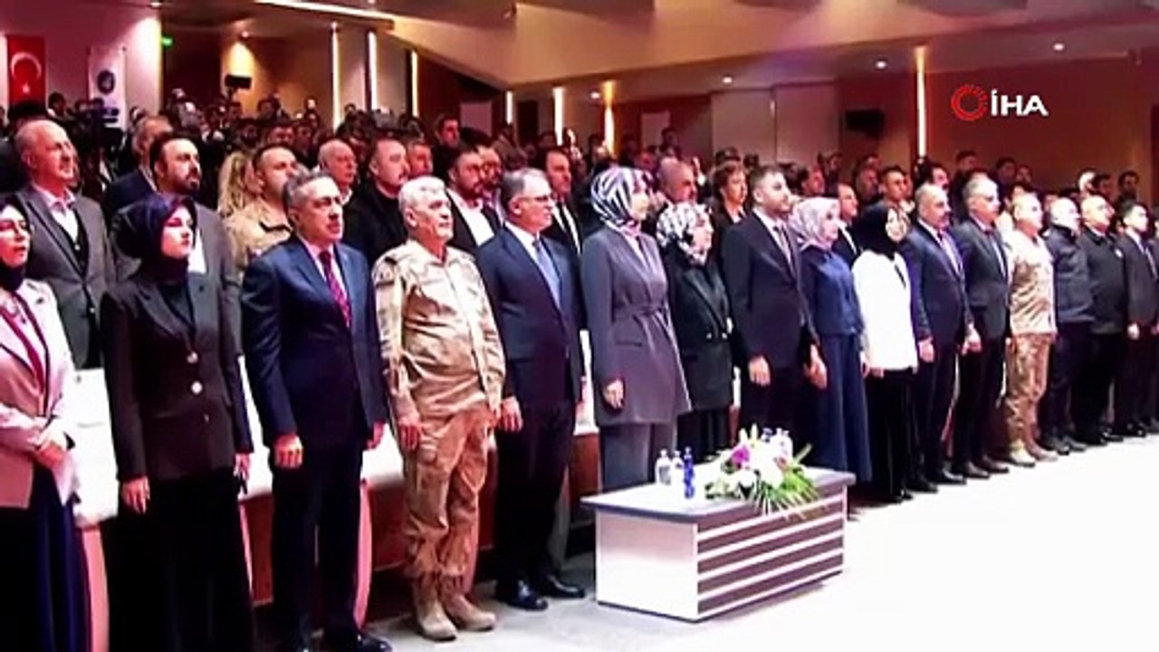 İçişleri Bakan Yardımcısı Yiğitbaşı Van YYÜ'de gençlerle bir araya geldi