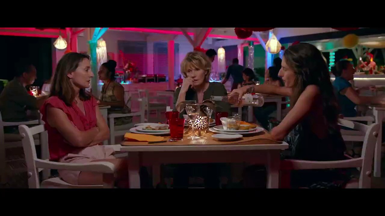 Abserviert – Strand, Spass und Sonne Trailer (Deutsch)