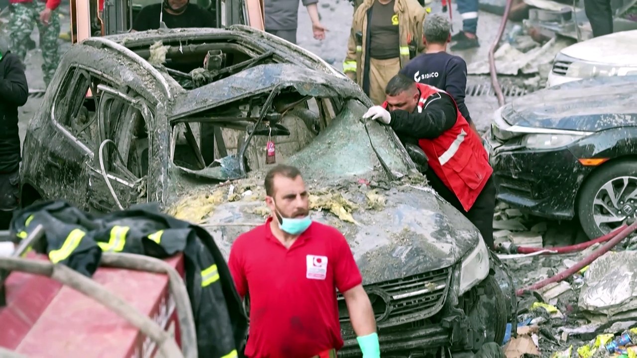 Pánico y decenas de muertos en intensos bombardeos israelíes en Líbano