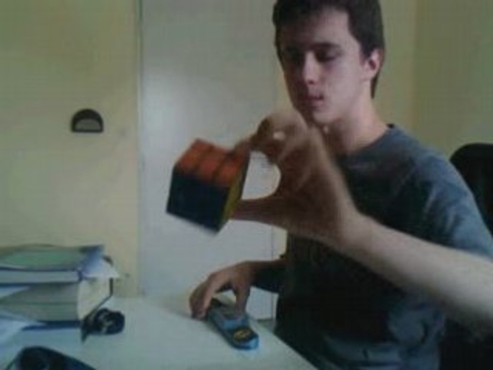 Blindfold cubing 82 secondes + bonus !