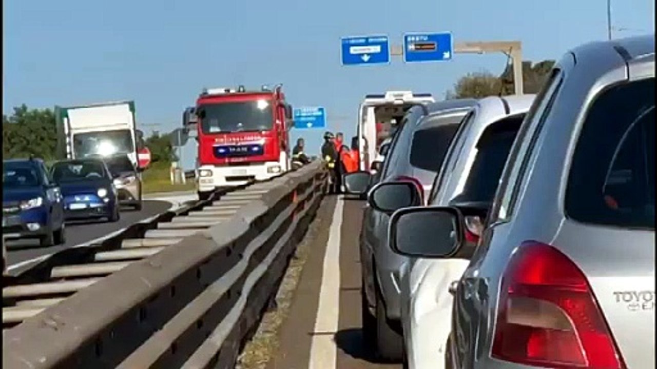 Cagliari, incidente sulla 131 dir: traffico in tilt