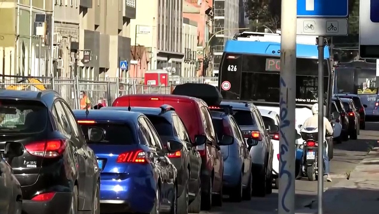 Caos traffico e lavori in corso a Cagliari, il sindaco: "Non sono cantieri nostri". L'opposizione: "Colpa del Comune"