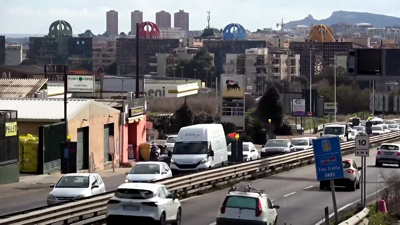 Cagliari, cantiere sulla 131 dir e caos traffico in uscita dalla città