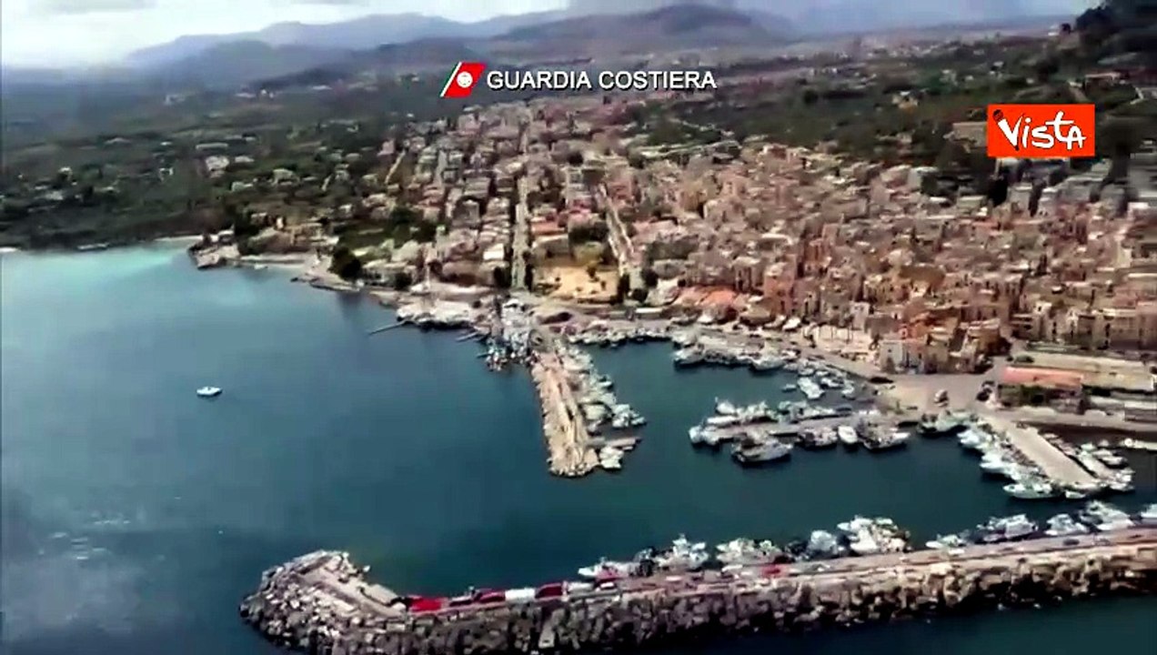 Naufragio a Porticello, Guardia Costiera, Carabinieri e Vigili del Fuoco alla ricerca dei dispersi