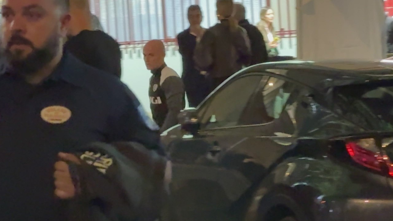 ¡VALLECAS es una FIESTA!  Los jugadores del RAYO VALLECANO agradecen a la afición su APOYO