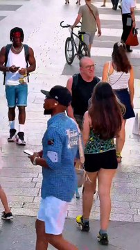 She fell in love🥰#love #lovely #kindness #viral #shorts #short #amor #fyp #reels Latest entertainment video