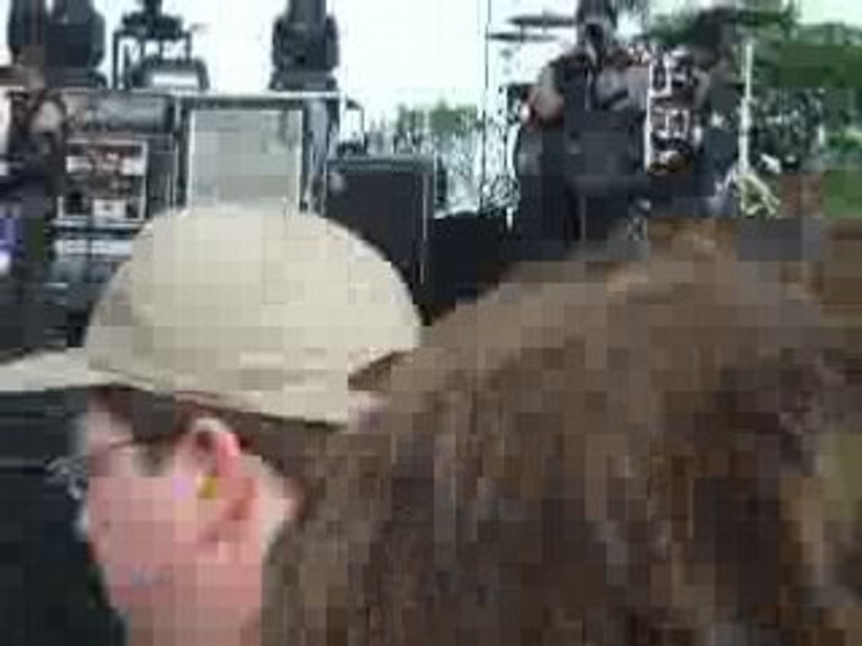 crowdsurfed