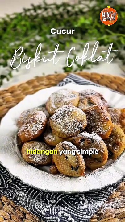 Cucur Biskut Coklat