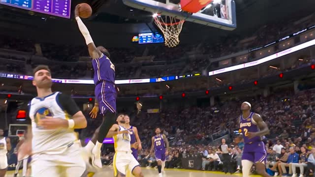 LeBron takes flight for the slam dunk!