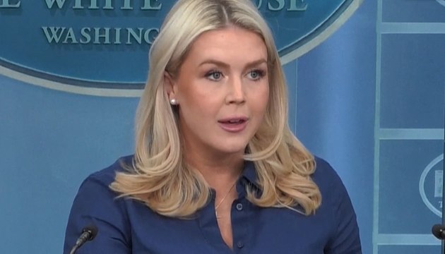 Karoline Leavitt Misnames Khamenei, White House Briefing Goes Awkward