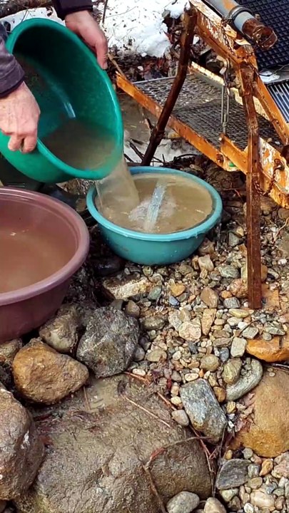 GOLD RUSH ALERT! Incredible Discovery in Old Stream Bed 3
