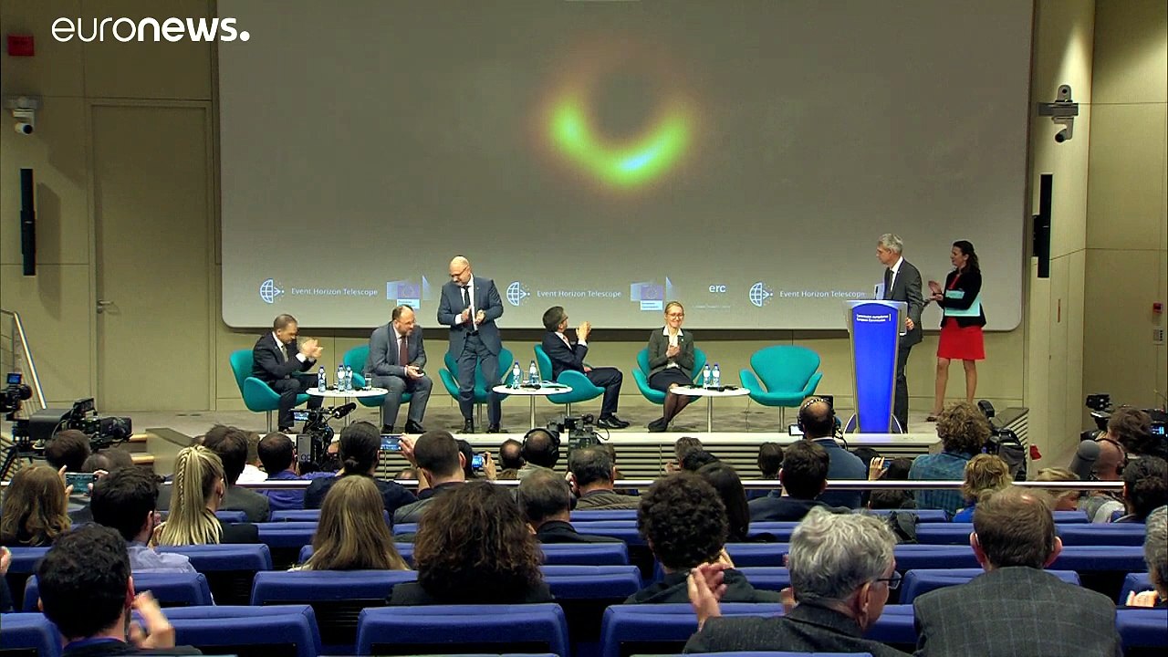 Revelan las primeras imágenes de un agujero negro