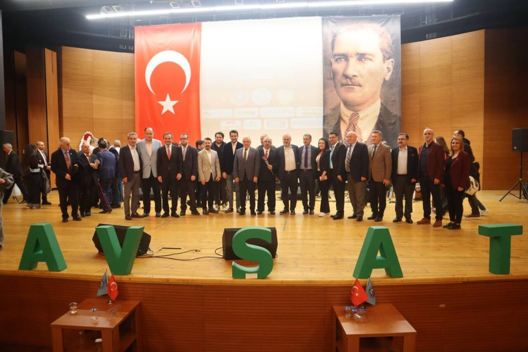 Bursa Şavşatlılar Derneği’nden unutulmaz müzik gecesi