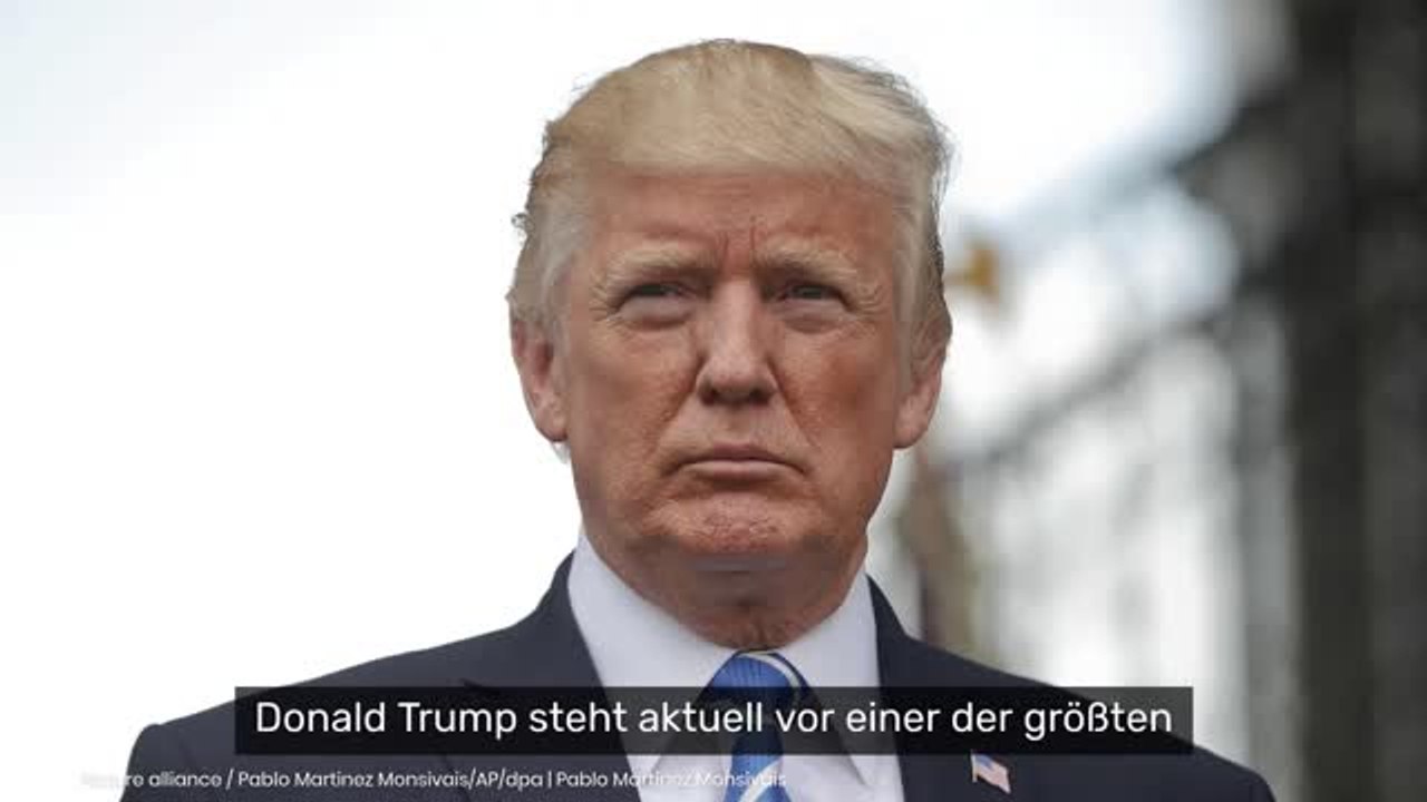 Donald Trump: Abgeordnete fordern Absetzung