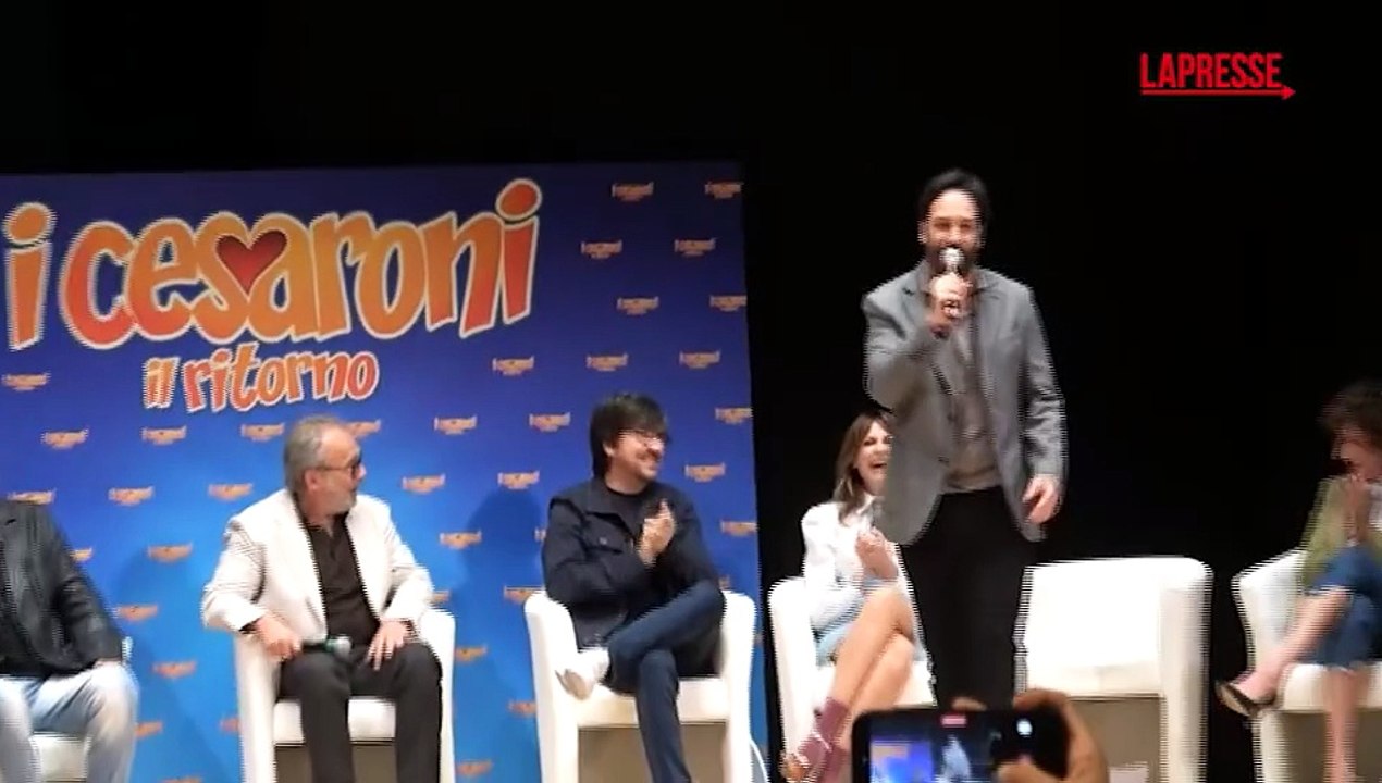 I Cesaroni, Matteo Branciamore canta la sigla e fa impazzire i fan
