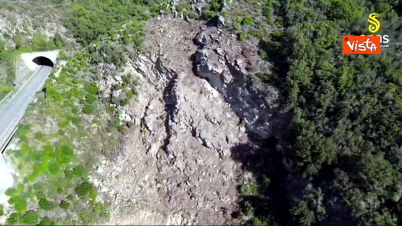 Il video dell’esplosione controllata per i lavori dell’Anas di raddoppio della E78 Grosseto-Siena