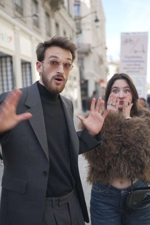 Il ne faut PAS que sa FAMILLE voit ça.. 😬