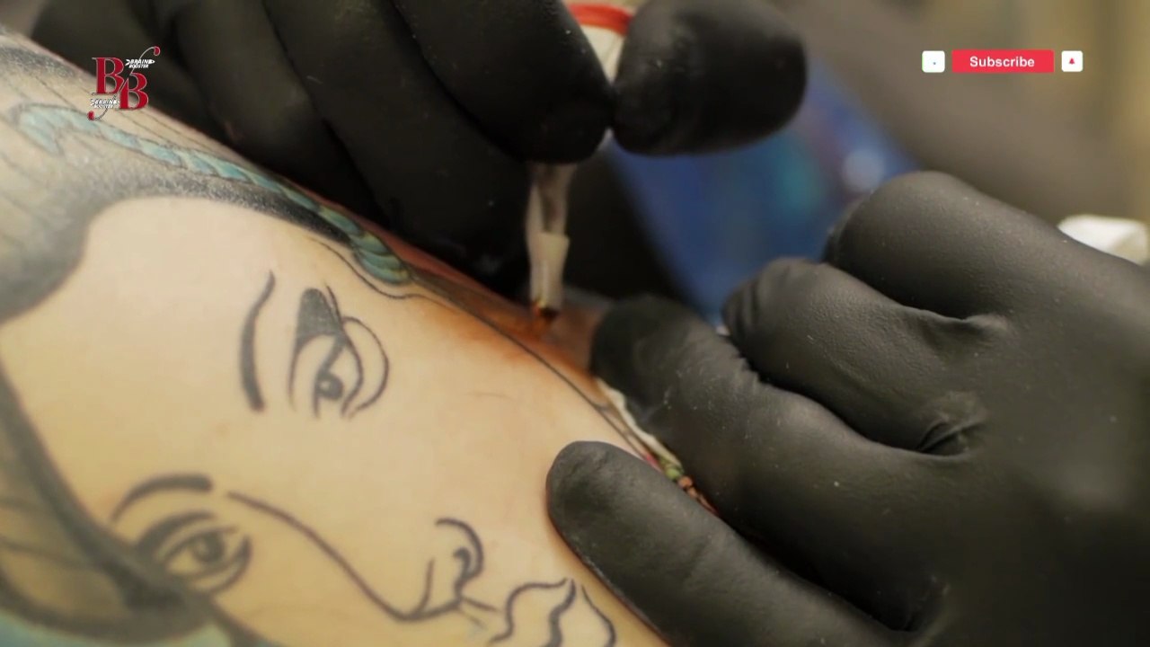 Most Painful Tattoo Spots 😨 Neck, Ribs, Knees & Foot Explained in Detail | Tattoo Pain Guide