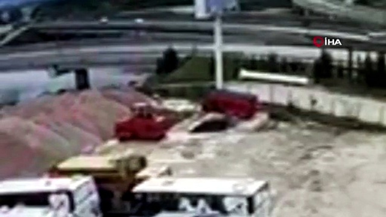 Bursa’da akıntıya kapılan araçtan acı sonuç: Sürücünün cansız bedeni bulundu