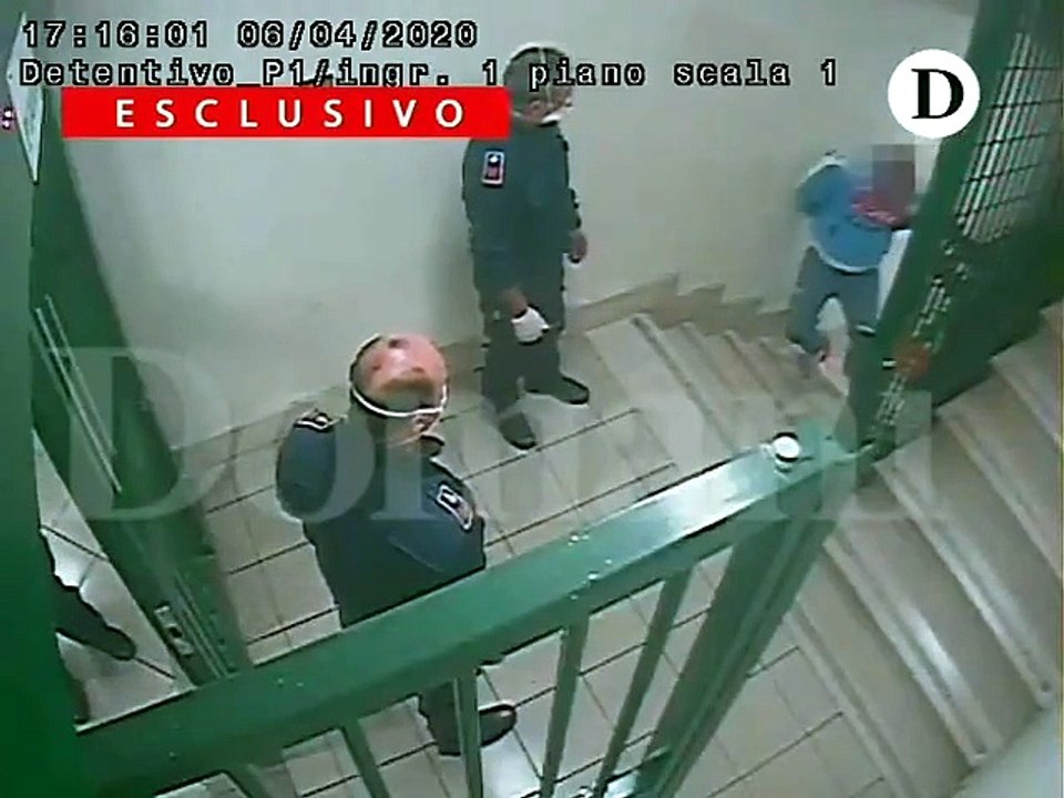 Pestaggi ai detenuti: le immagini dal carcere di Santa Maria Capua Vetere