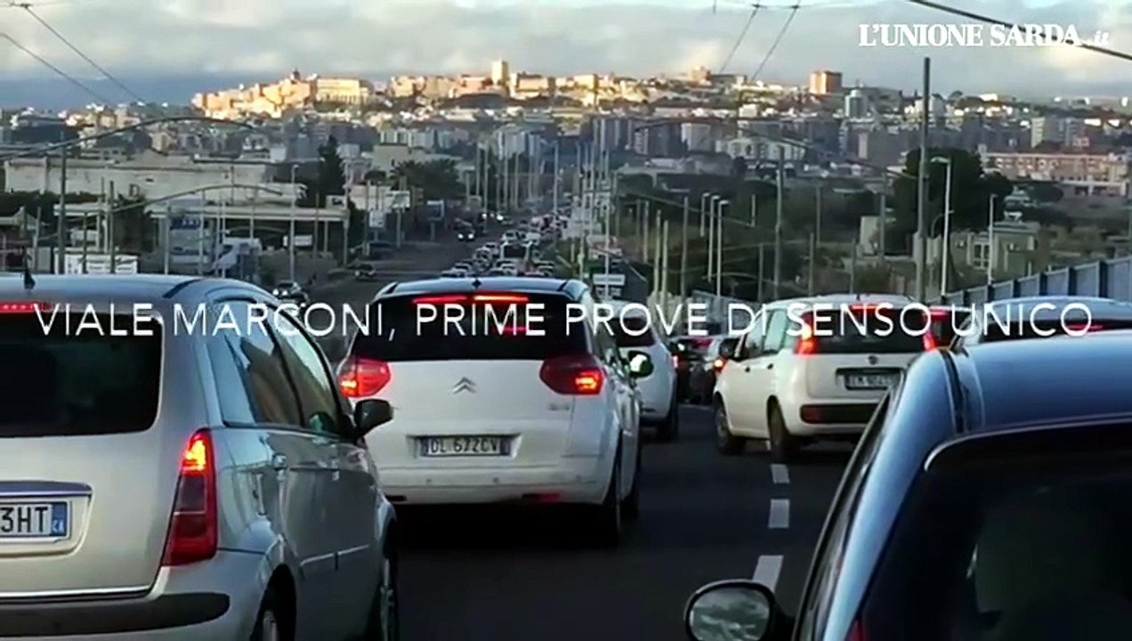 Viale Marconi, prime prove di senso unico: è caos