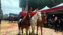 Sant'Efisio, miliziano disarcionato e il cavallo scappa