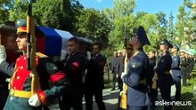 Mosca, il feretro di Gorbaciov arriva al cimitero di Novodevichy