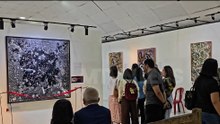 Pameran Tunggal 'Seen & Unseen' Resiyaman Hadirkan Dialog Lukisan dan Puisi