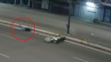 打滑猛撞分界堤灯柱 骑士伤重魂断街头