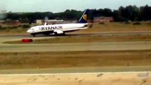 Ryanair vola via, ma forse ci ripensa