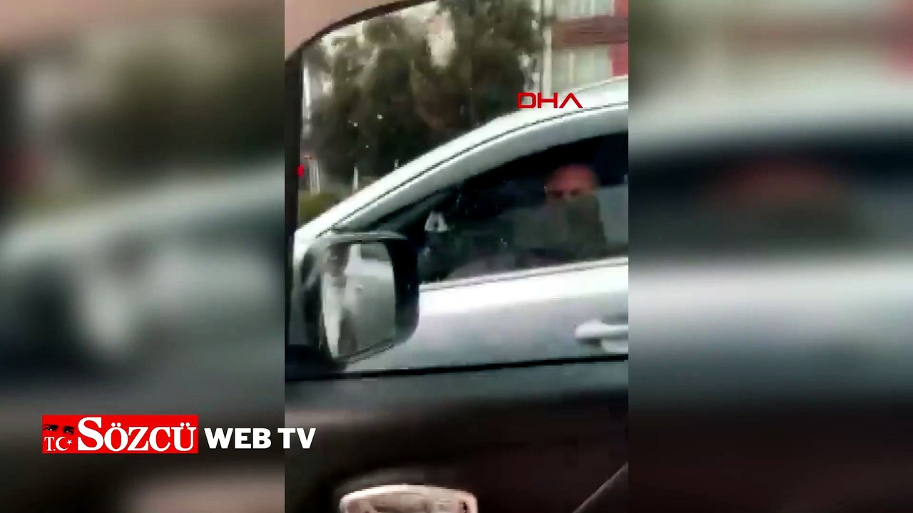 Yayaya yol veren kadına saldırdı! "Araçta çocuğum var" feryadını dinlemedi