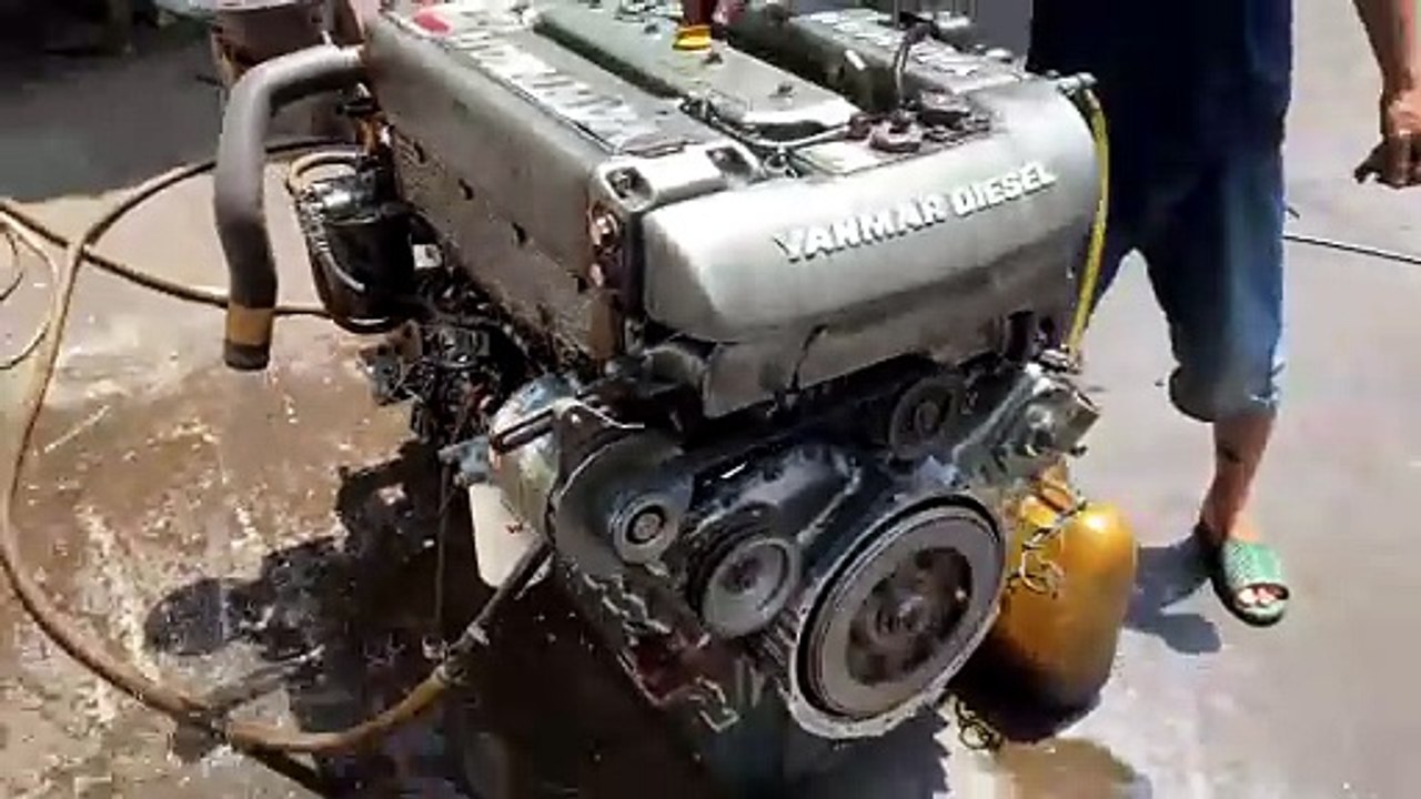 YANMAR 4CX - GT (  230 HP / 2600 RMP )