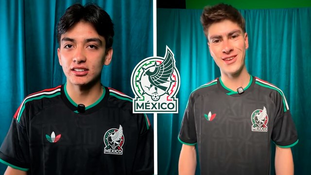 Gilberto Mora, Hormiga González y Selección Mexicana posa con nueva playera del Tri
