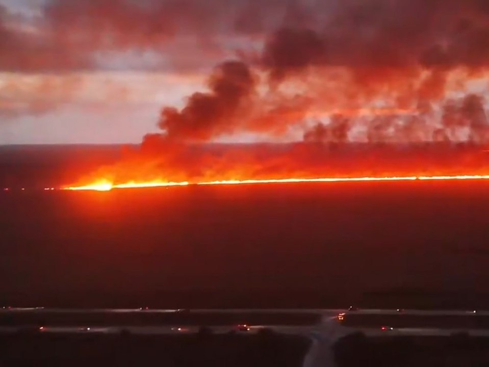 Gewaltiges Flammenmeer: Waldbrand wütet in Florida