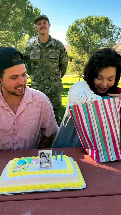 She thought it was just a homecoming… until he proposed 🥹💍