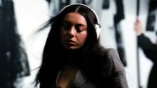 nothing, charli xcx, headphone a