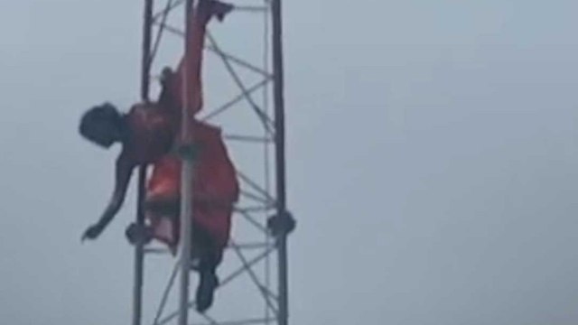 प्रेमी को जेल से छुड़ाने टावर पर चढ़ गई नाबालिग प्रेमिका