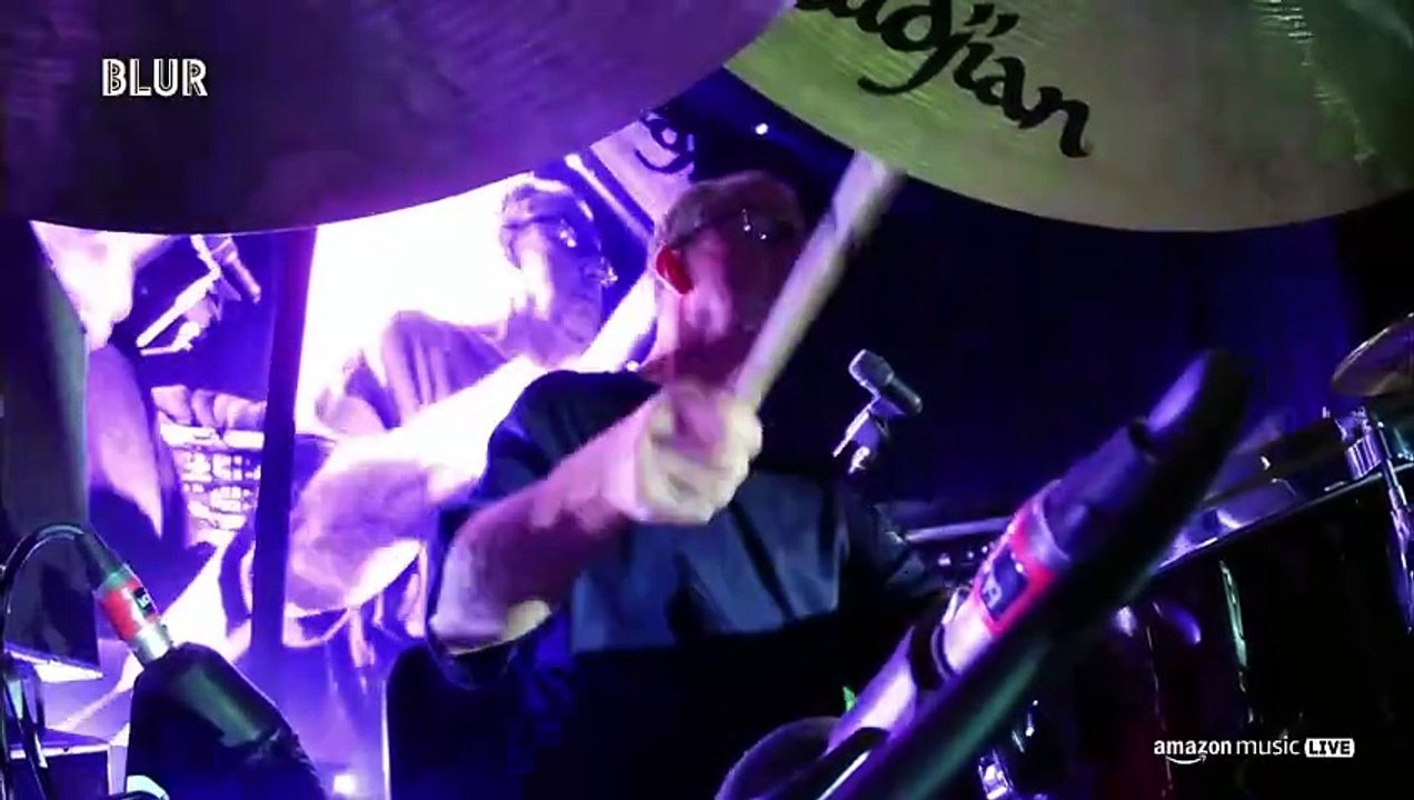 Luminous (first time live since 1999) - Blur (live)