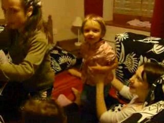 Clara en Auvergne avec les cousins